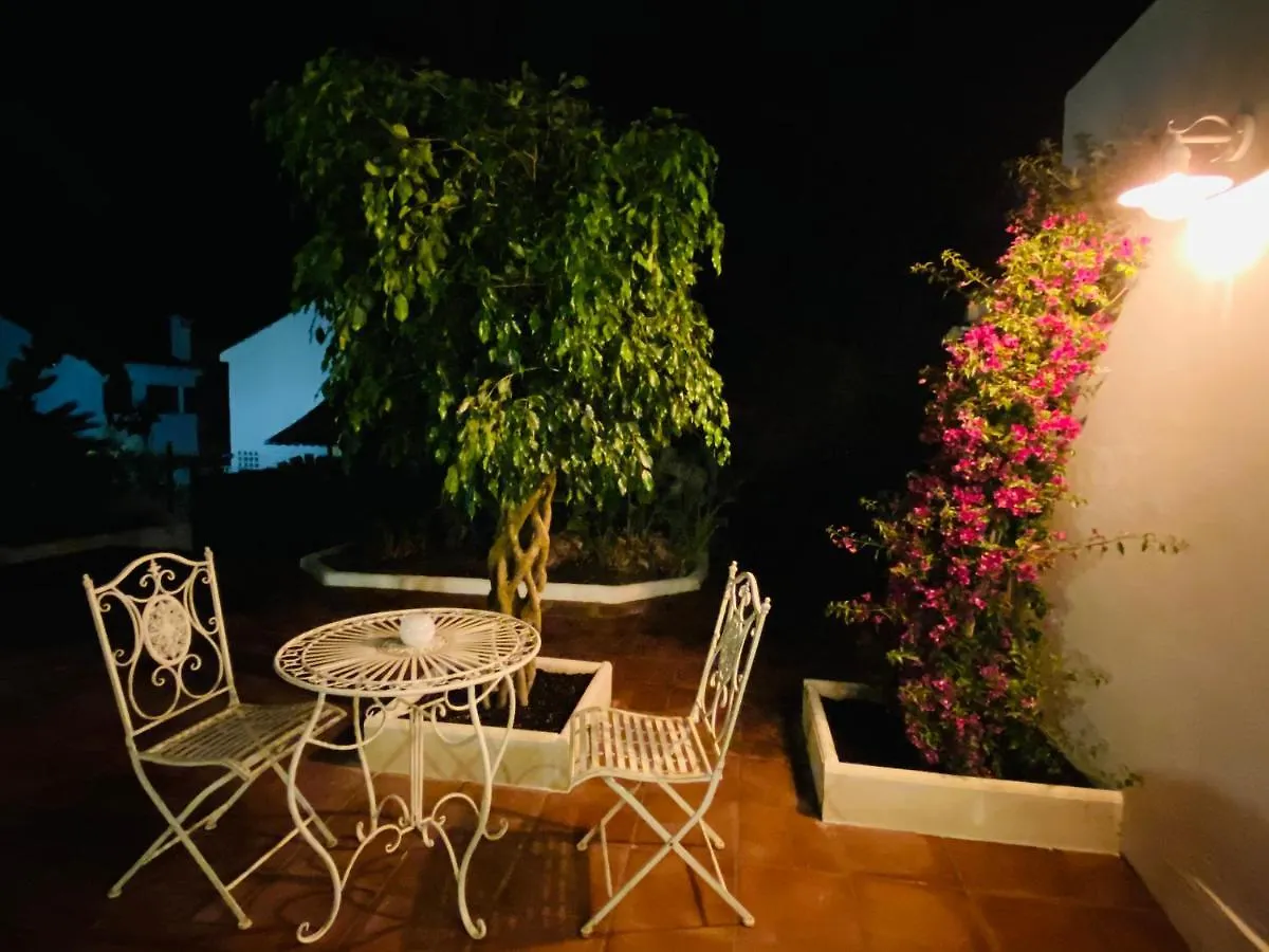 Apartment Studio-Near The Beach, Bbq And Seawater Pool Marbella Spain