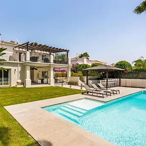 villa-zacaluca.1costadelsol.com/